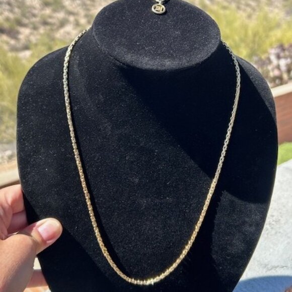 GIVENCHY Couture 4G Gold Snake Necklace - Picture 2 of 10